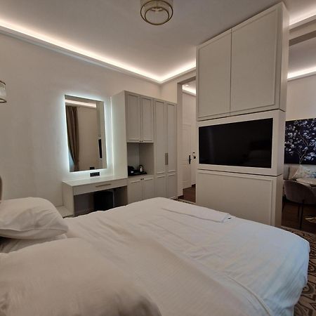 Jensen Luxury Suites Rhodes City Extérieur photo