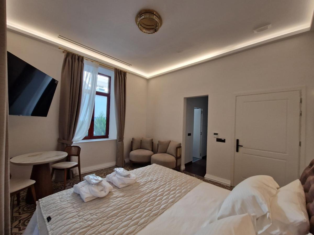 Jensen Luxury Suites Rhodes City Extérieur photo