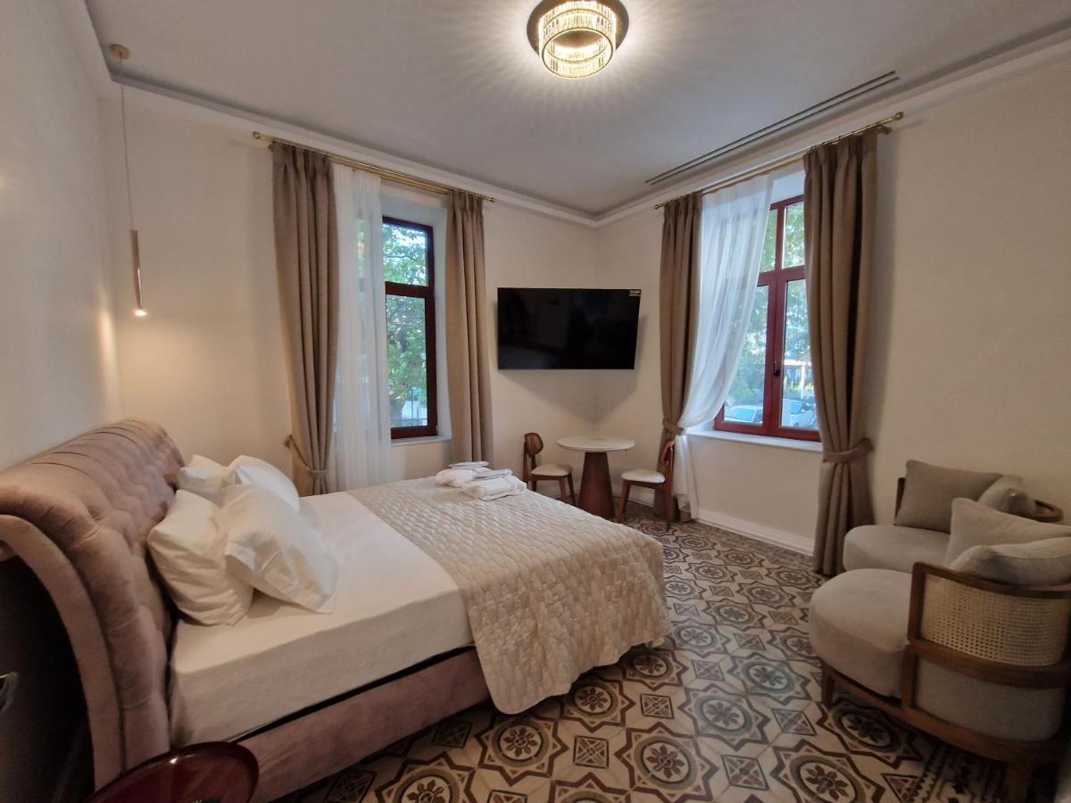 Jensen Luxury Suites Rhodes City Extérieur photo