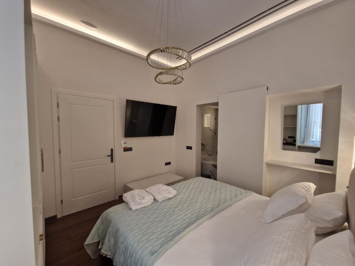 Jensen Luxury Suites Rhodes City Extérieur photo