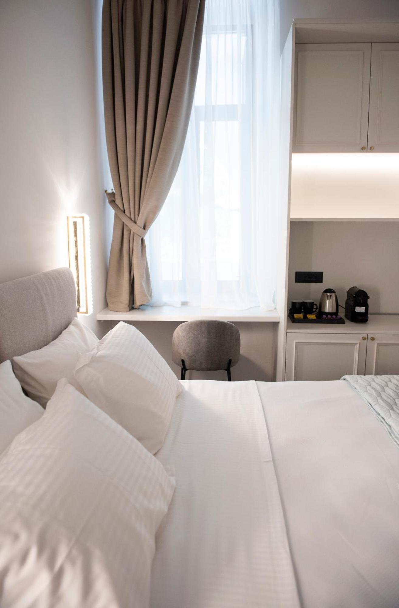 Jensen Luxury Suites Rhodes City Extérieur photo