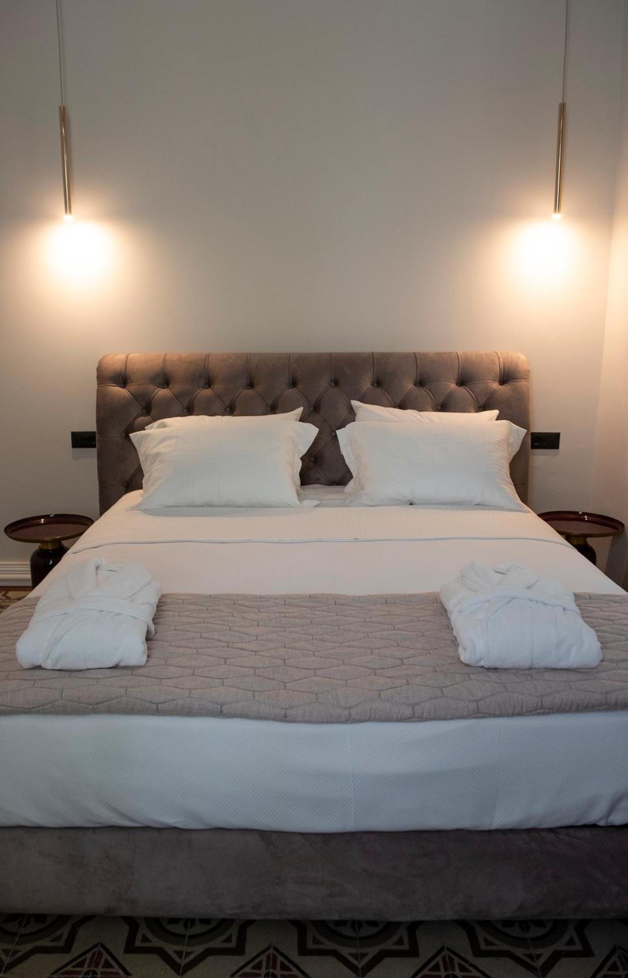 Jensen Luxury Suites Rhodes City Extérieur photo